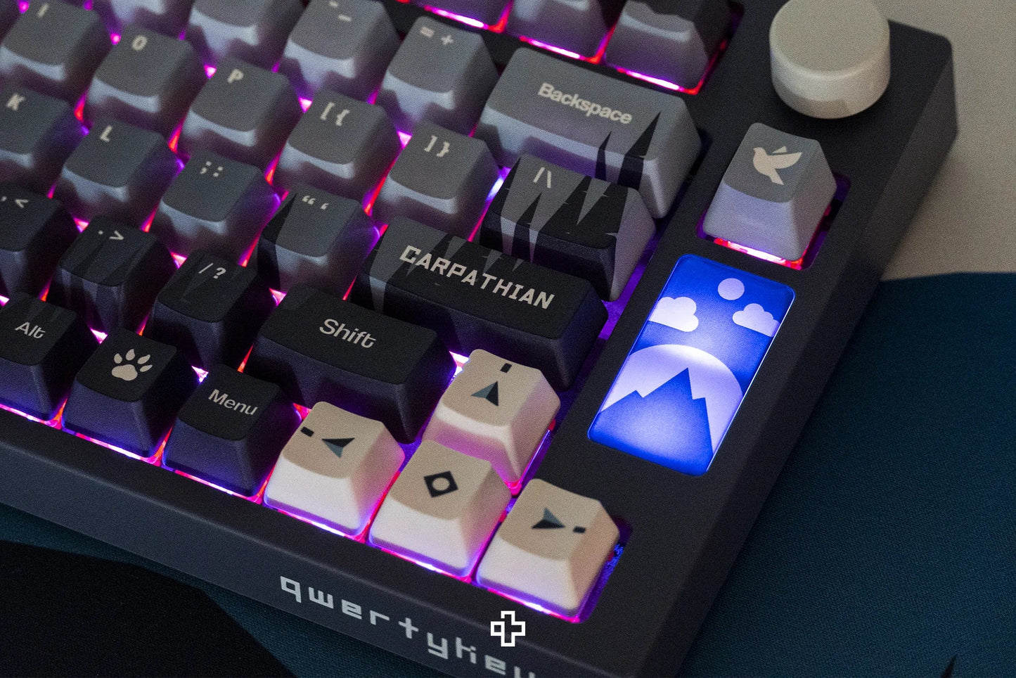 QwertyKey75 Carpathian Bluetooth Wireless Hotswap RGB VIA/QMK Gasket Mounted Gaming Mechanical Keyboard