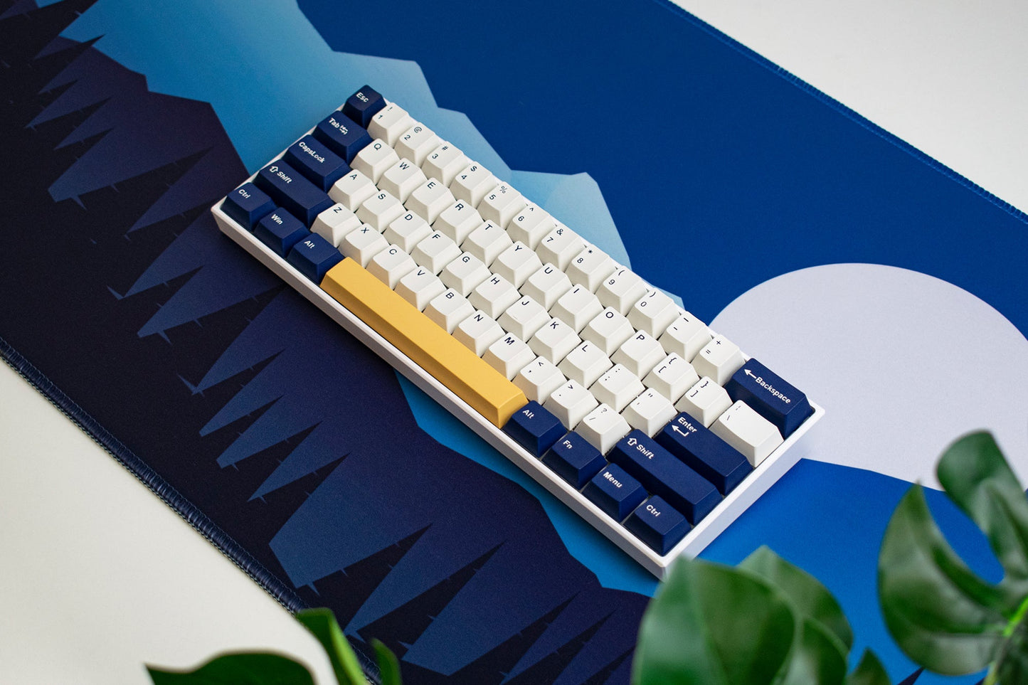 Deskmat Mousepad QwertyKey Carpathian 4mm stitched edges